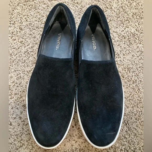 VINCE. Suede Warren Sneaker - Picture 4 of 8